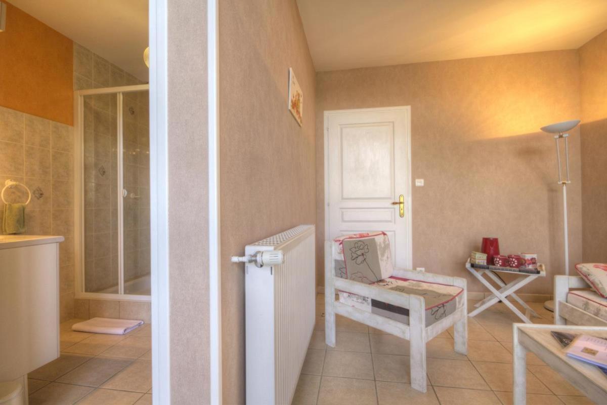 Ferme Du Pigeonnier Bed & Breakfast Montceau-et-Echarnant Exterior foto